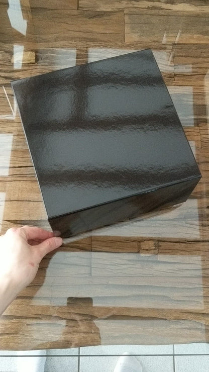 Schwarze Geschenkbox mit Magnetverschluss - OHNE KUCHEN